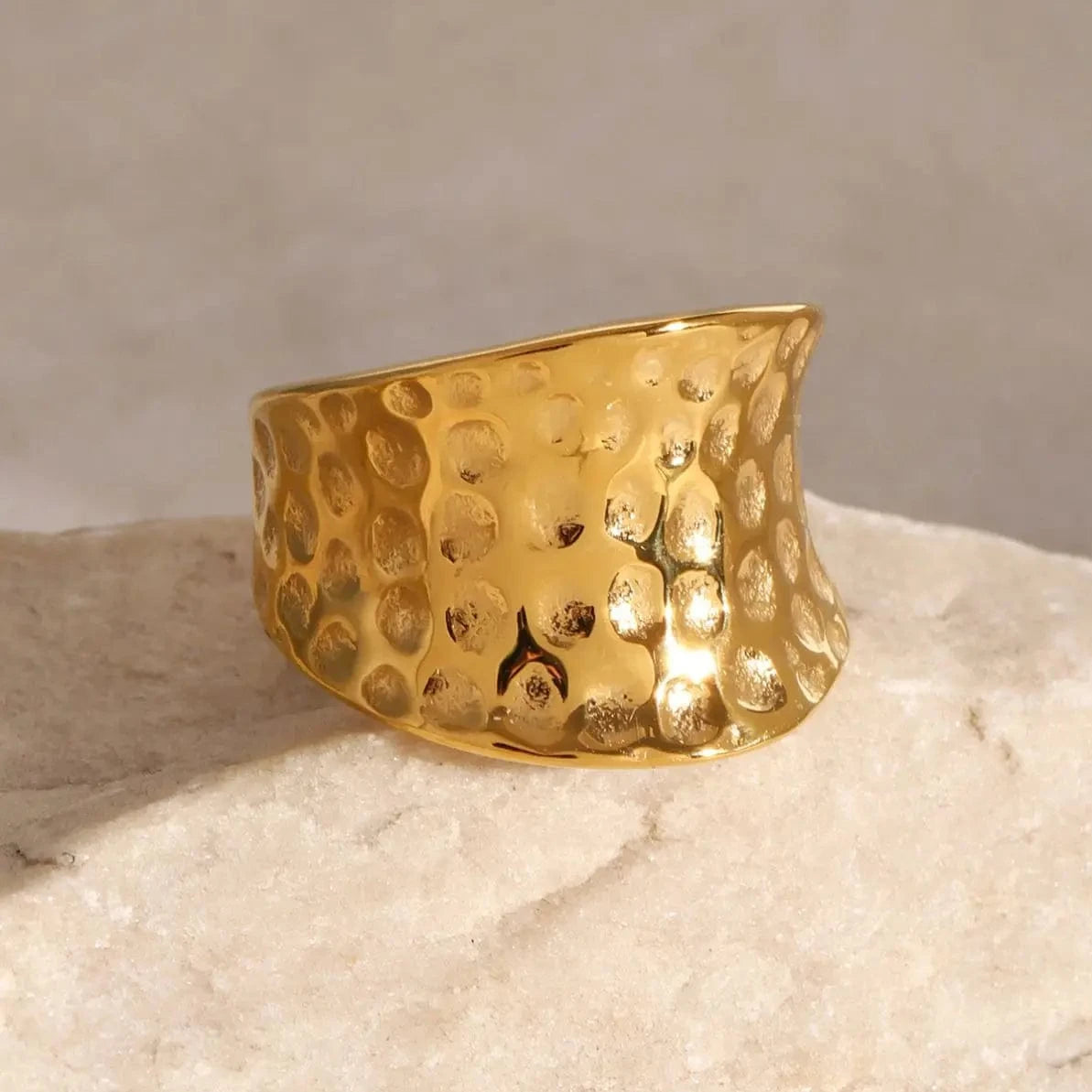 7 / minimalist / R2441 R2441 Designer 18K Gold Plated Stainless Steel Exaggerated Concave Design Bold Wide Hammered Rings