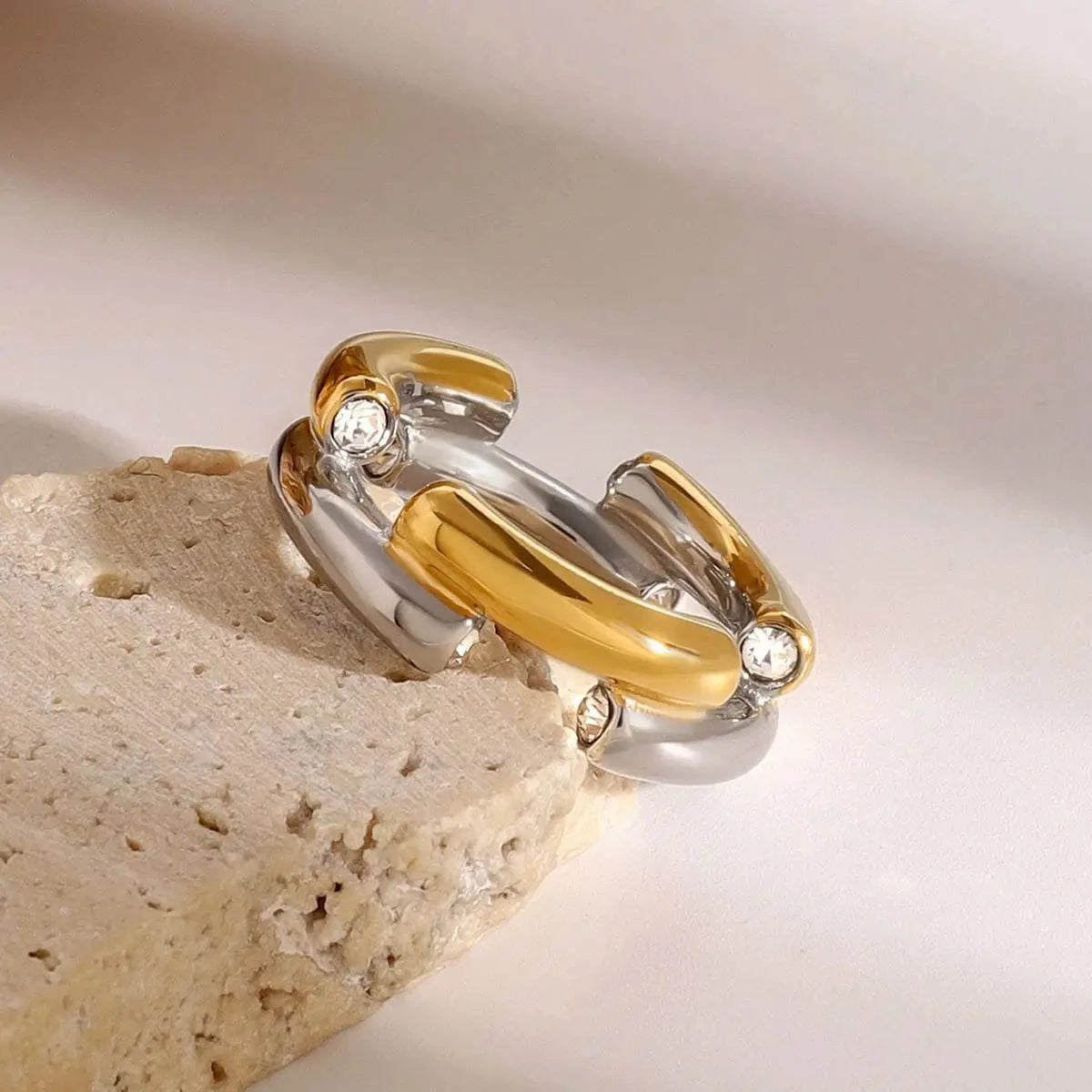 7 / R2424 R2424 18k Gold Stainless Steel Gold Silver Color Block Round Zirconia Elegant Chic Design Fashion Ring For Daily Wearing