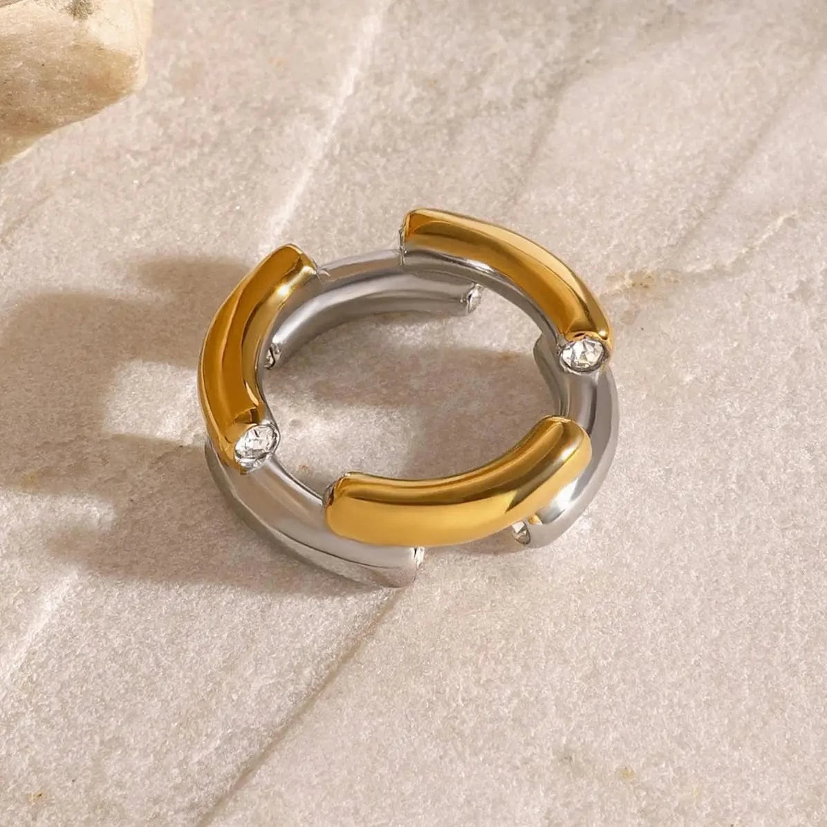 7 / R2424 R2424 18k Gold Stainless Steel Gold Silver Color Block Round Zirconia Elegant Chic Design Fashion Ring For Daily Wearing