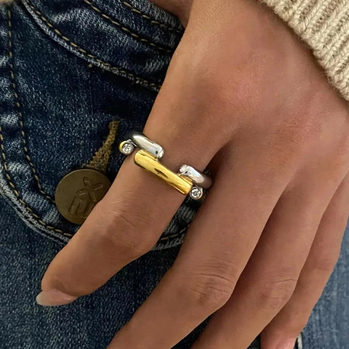 7 / R2424 R2424 18k Gold Stainless Steel Gold Silver Color Block Round Zirconia Elegant Chic Design Fashion Ring For Daily Wearing