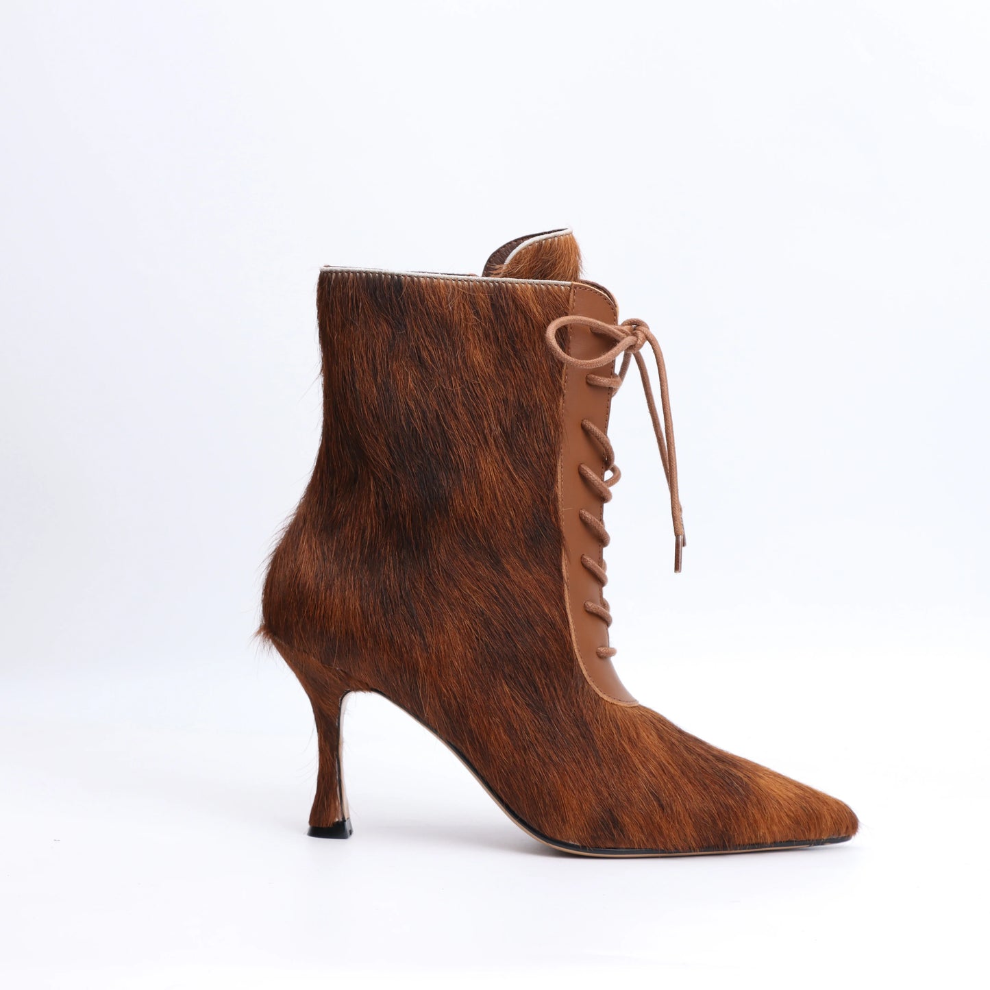 2025 designer women's British style pointed short boots with high, thin heels and lace up real leather boots