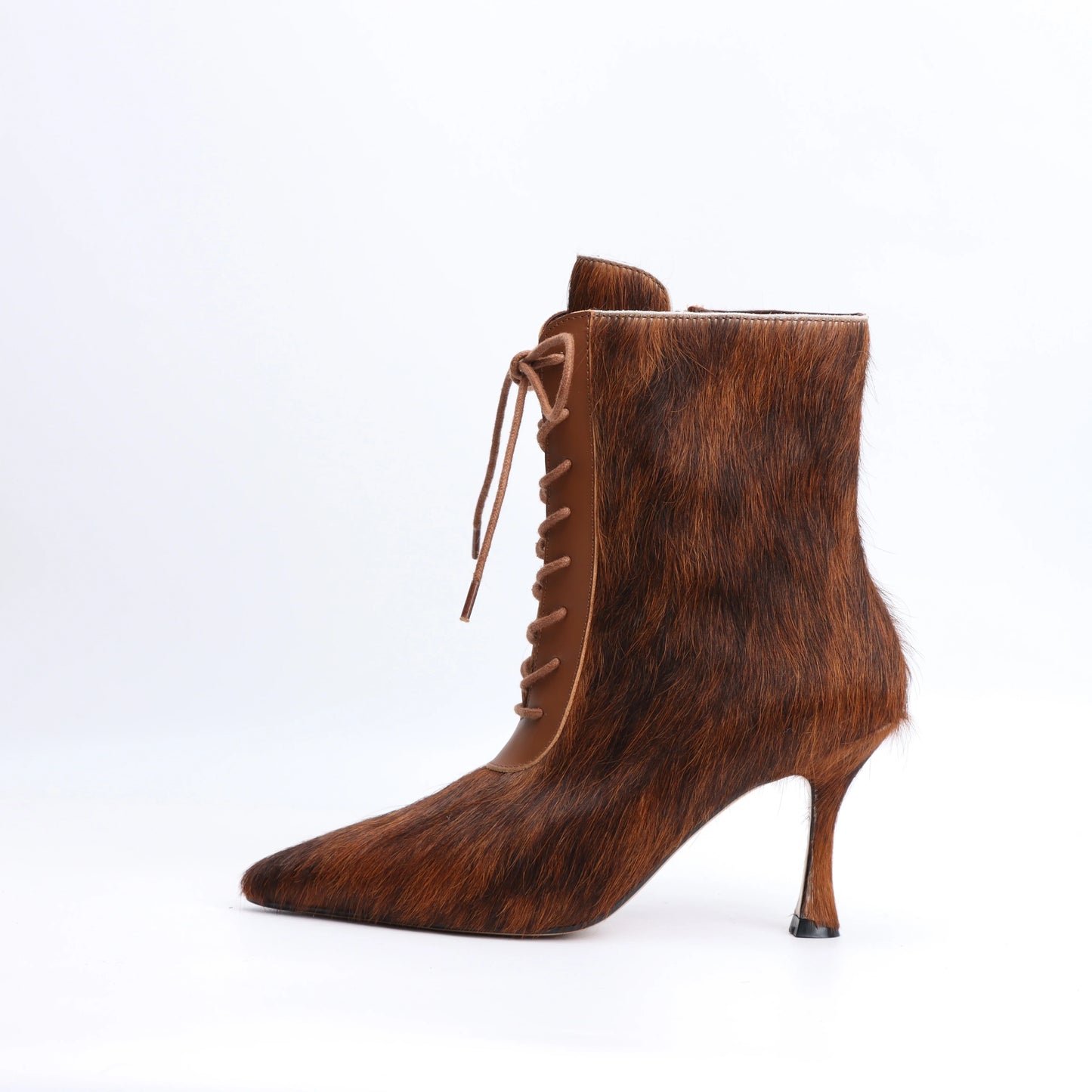 2025 designer women's British style pointed short boots with high, thin heels and lace up real leather boots