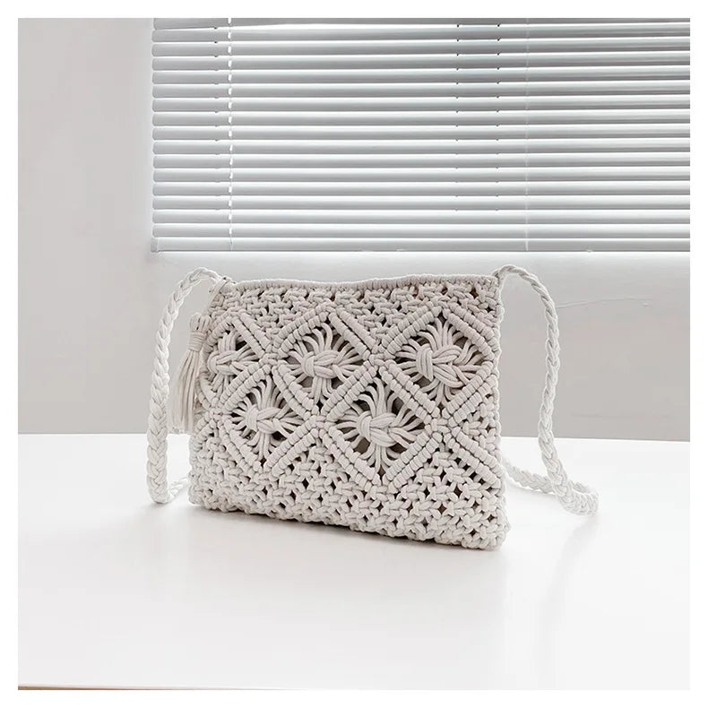 Women's Bohemian Style Handmade Woven Tassel Causal Cotton Crochet Clutch Bags Woven Straw Bag Purse Handbags Summer Beach Bag