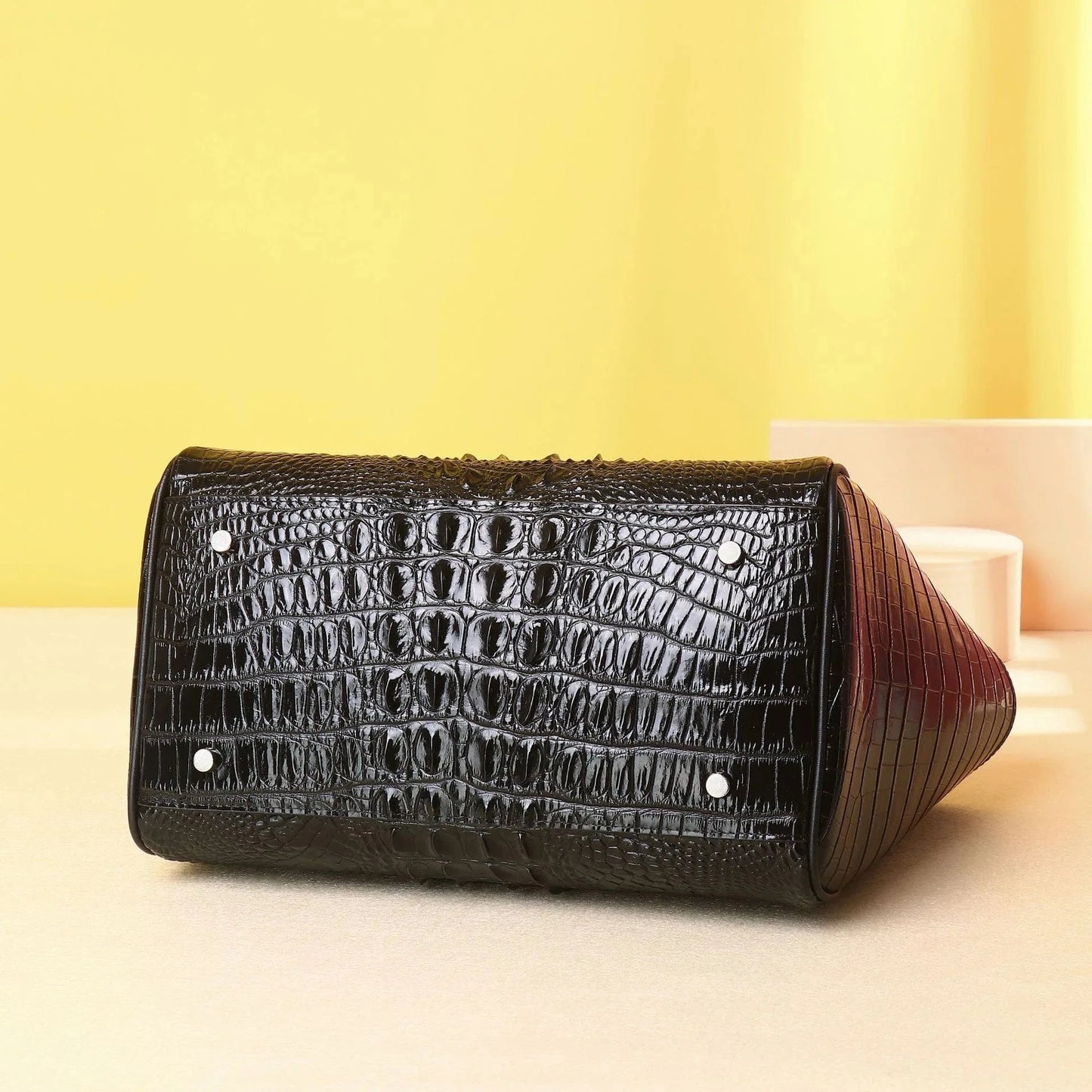2025 New Luxury Trendy High Quality Crocodile Pattern Shoulder Bag for Women, Large Capacity Fashionable Handbag