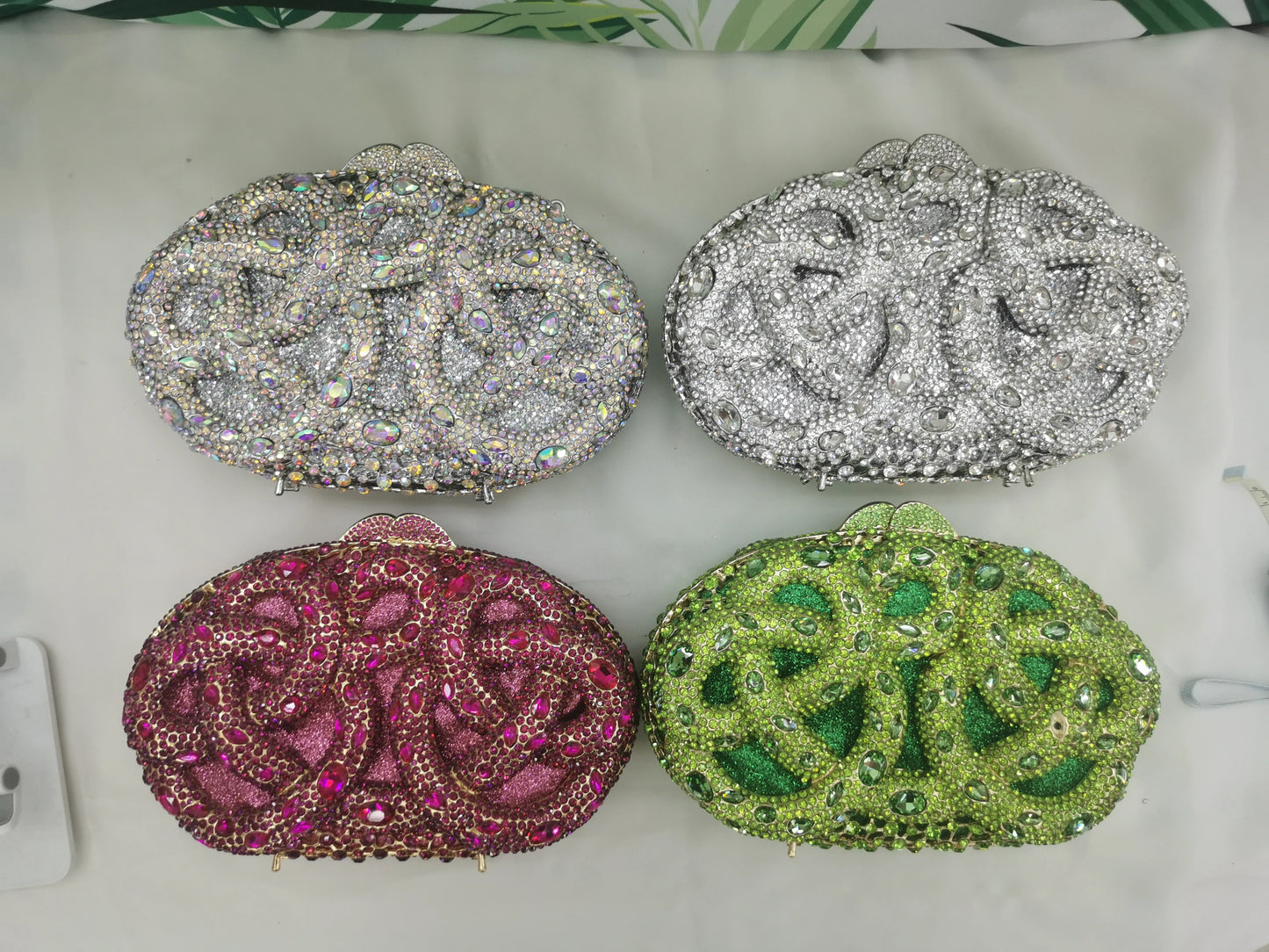 Lady Hot pink/Green/Silver Rhinestone Bags Luxury Fashion Female Diamond Crystal Clutch Elegant Gold Metal Wedding Dinner Purses