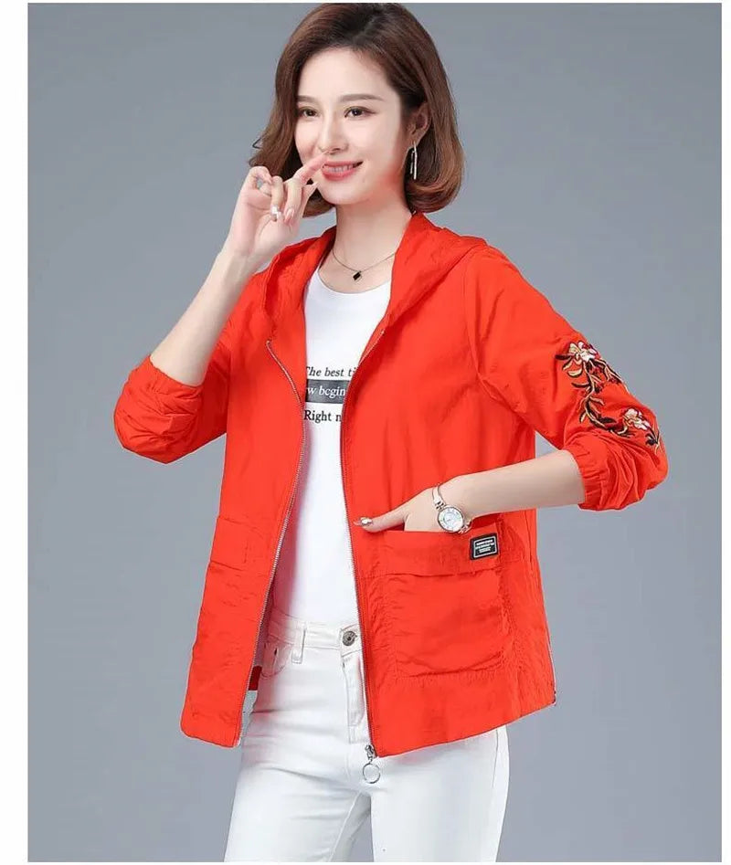 Spring Thin Short Mom Jacket Women 2025 New Breathable Sun Protection Clothing Femme Middle-Aged Mom Summer Sun Protection Shirt