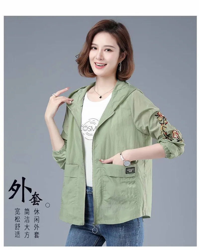 Spring Thin Short Mom Jacket Women 2025 New Breathable Sun Protection Clothing Femme Middle-Aged Mom Summer Sun Protection Shirt