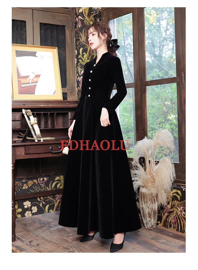 Customized Plue Size Black Velour Muslim Evening Gown V-Neck A-Line Floor Length Dress Long Sleeve Zipper Black Evening Dress