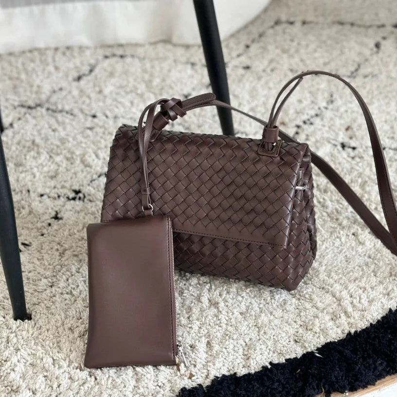 2025 New Luxury Top-grain Cowhide Genuine Leather Handmade Woven Women's Flap Bag Leather Handcrafted Handbags for Women