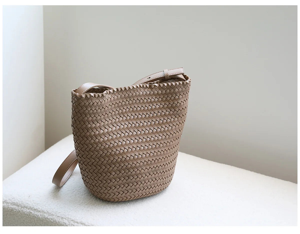 Luxury Vintage PU Leather Braided Bucket Bag for Women New High-End Hand-Woven Single-Shoulder Crossbody Bag Foldable Durable