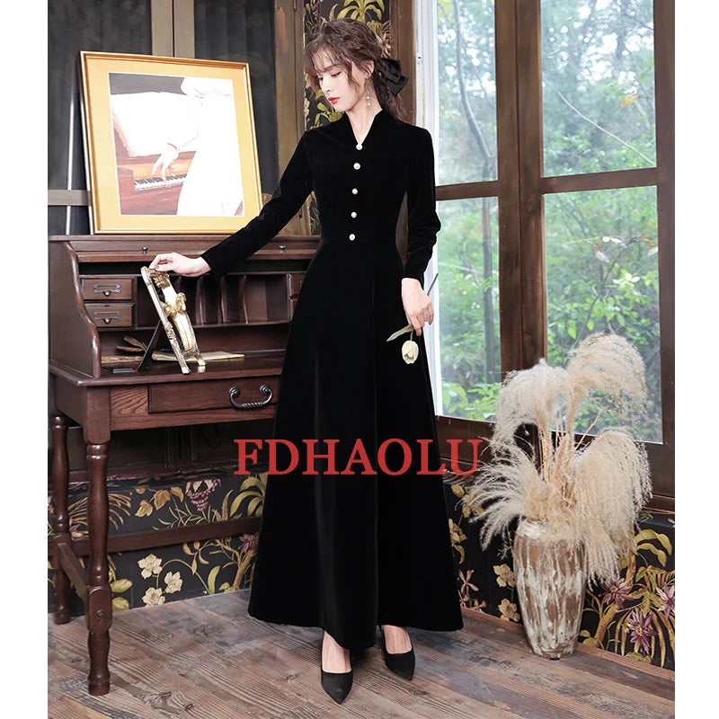 Customized Plue Size Black Velour Muslim Evening Gown V-Neck A-Line Floor Length Dress Long Sleeve Zipper Black Evening Dress
