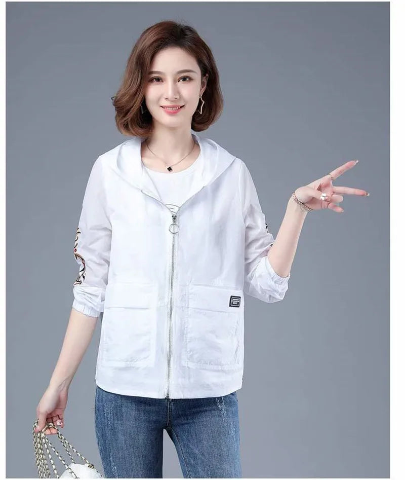 Spring Thin Short Mom Jacket Women 2025 New Breathable Sun Protection Clothing Femme Middle-Aged Mom Summer Sun Protection Shirt