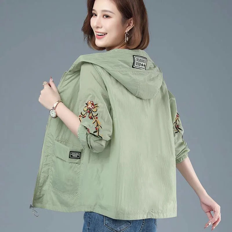 Spring Thin Short Mom Jacket Women 2025 New Breathable Sun Protection Clothing Femme Middle-Aged Mom Summer Sun Protection Shirt