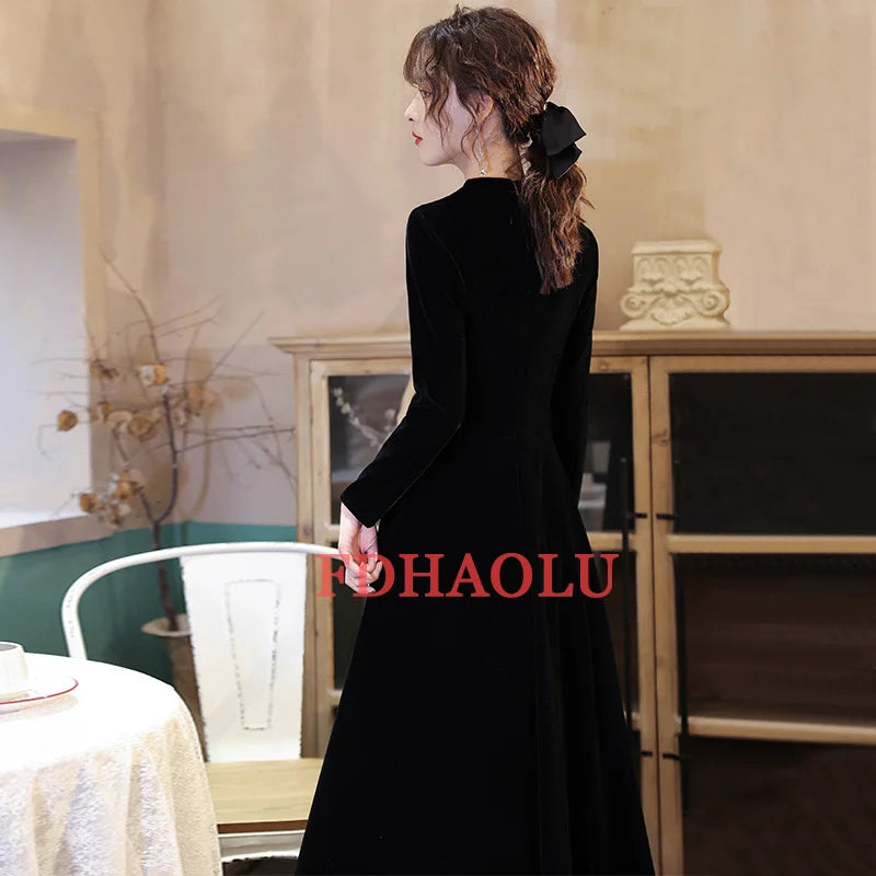 Customized Plue Size Black Velour Muslim Evening Gown V-Neck A-Line Floor Length Dress Long Sleeve Zipper Black Evening Dress