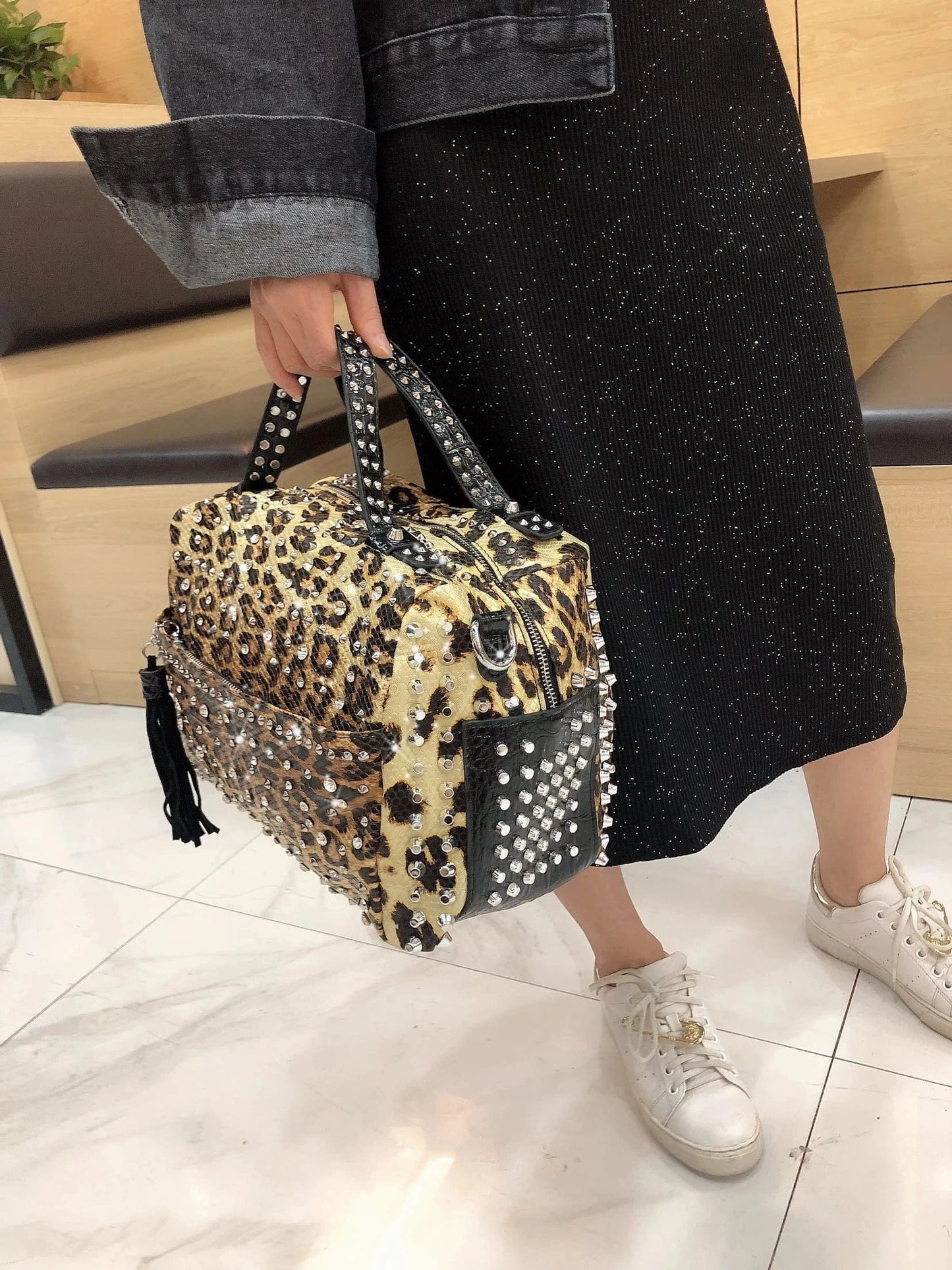 New Trend Handbags Personality Fashion Retro Leopard Rhinestone Handbag Rivet Shoulder Bag Ladies Casual Handbag Messenger Bag
