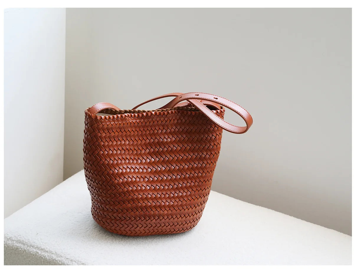 Luxury Vintage PU Leather Braided Bucket Bag for Women New High-End Hand-Woven Single-Shoulder Crossbody Bag Foldable Durable