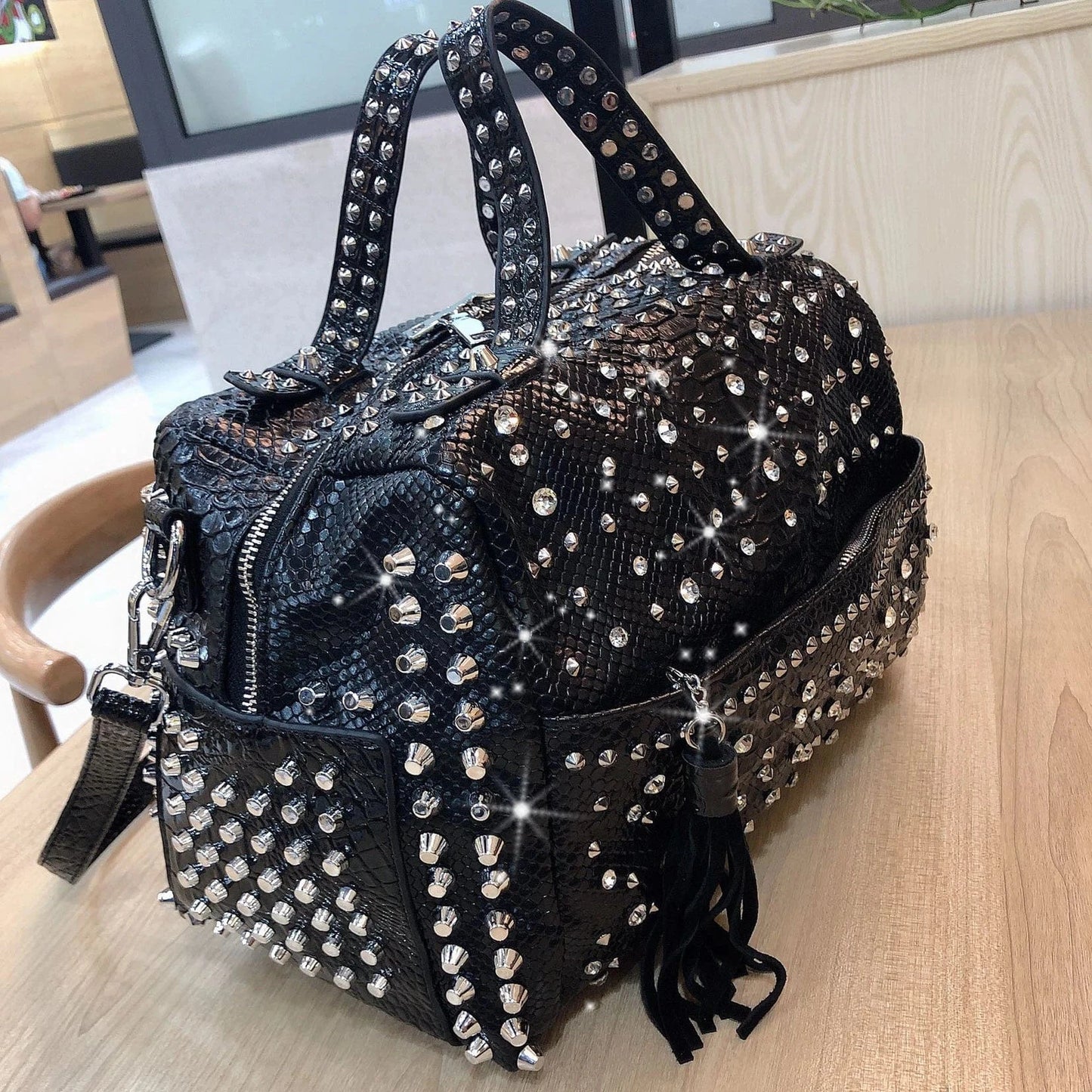 New Trend Handbags Personality Fashion Retro Leopard Rhinestone Handbag Rivet Shoulder Bag Ladies Casual Handbag Messenger Bag