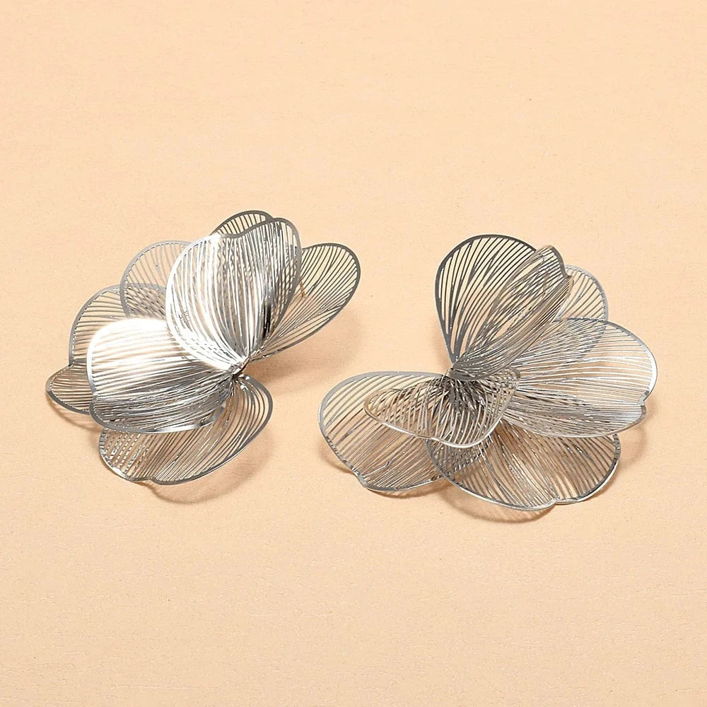 Elegant Flower Earrings Metal Hollow Petal Piercing Earrings Wholesale Popular Women's Accessories Trendy Drop Earrings Jewelry