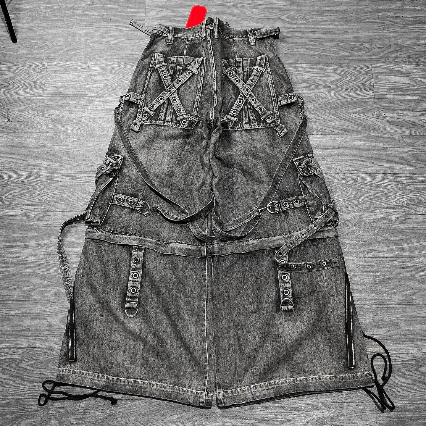 Black Y2K Hiphop Gothic Multi Pocket Zipper Jeans for Men Japanese Streetwear Trendy Cargo Pants European Urban Baggy Denim