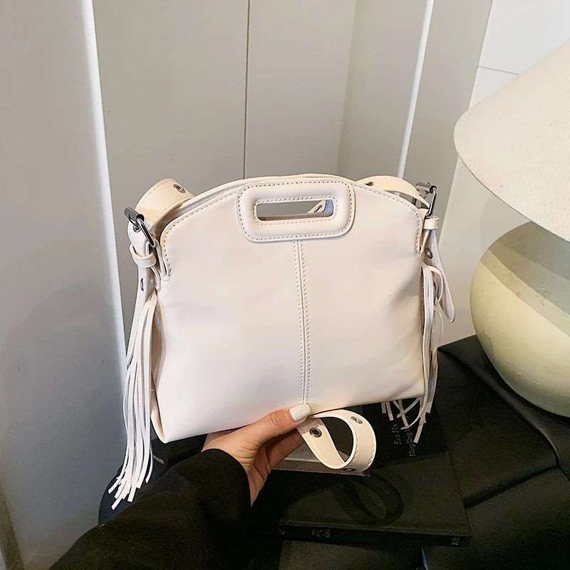 Luxury Tassel Lady Clutch With Adjust Shoulder Strap Large Capacity Shoulder Crossbody Bag Korean Fashion Versatile Dumpling Bag