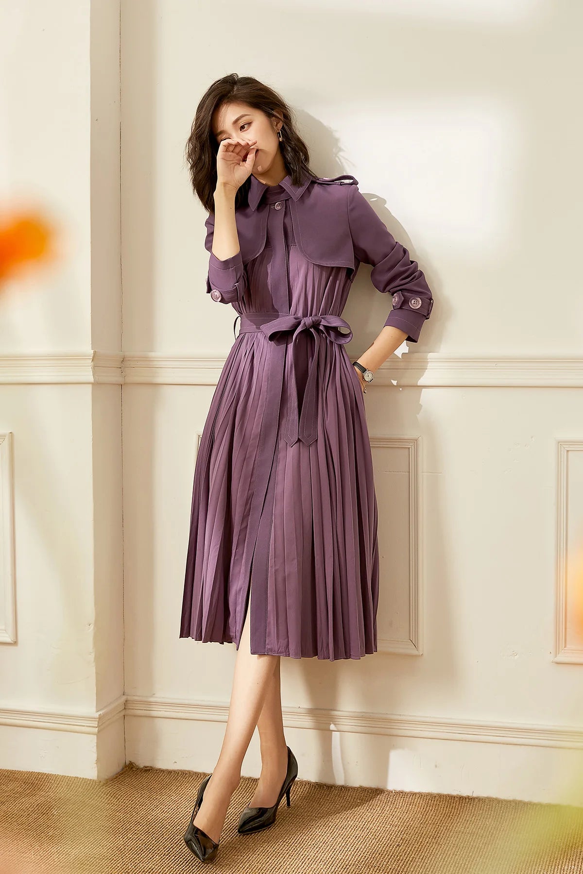 Ladies New 2023 Spring High-End Commuter Blue Trench Coat for Women Fashion Stitching Pleated Hem Loose Elegant Long Trench