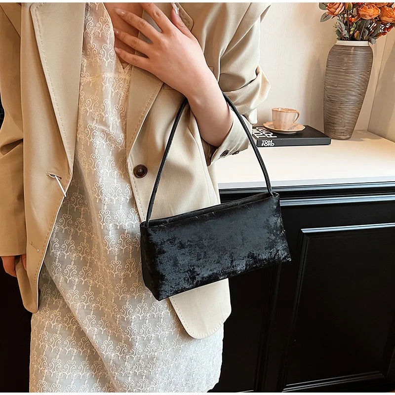 Retro Texture Design Underarm Bag Solid Color Simple Advanced Versatile Ladies Handbag Elegant Fashion Exquisite Shoulder Bag