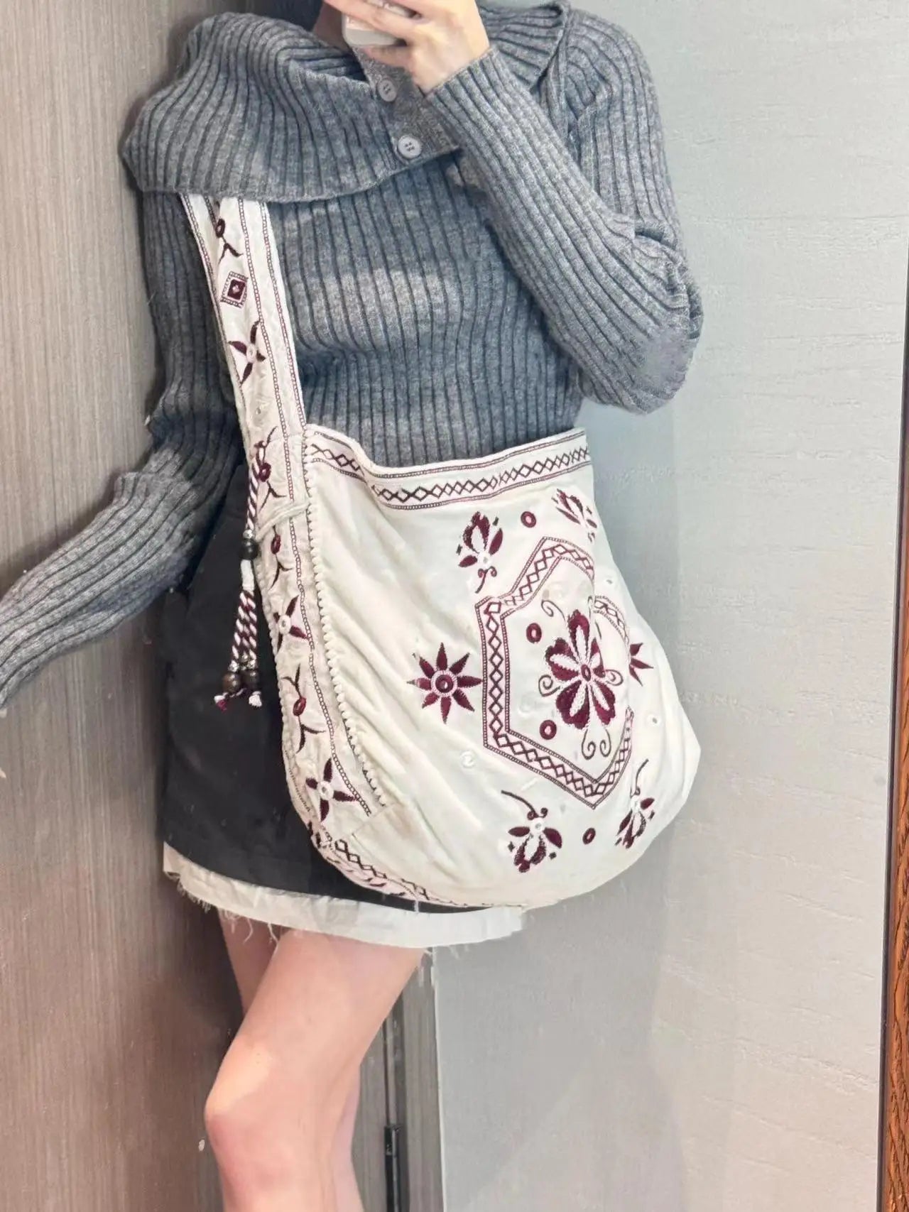 High Quality Original Design Velvet Embroidery Fringe Cloth Bag Shoulder Large Capacity Cross Body Tote Bags for Women