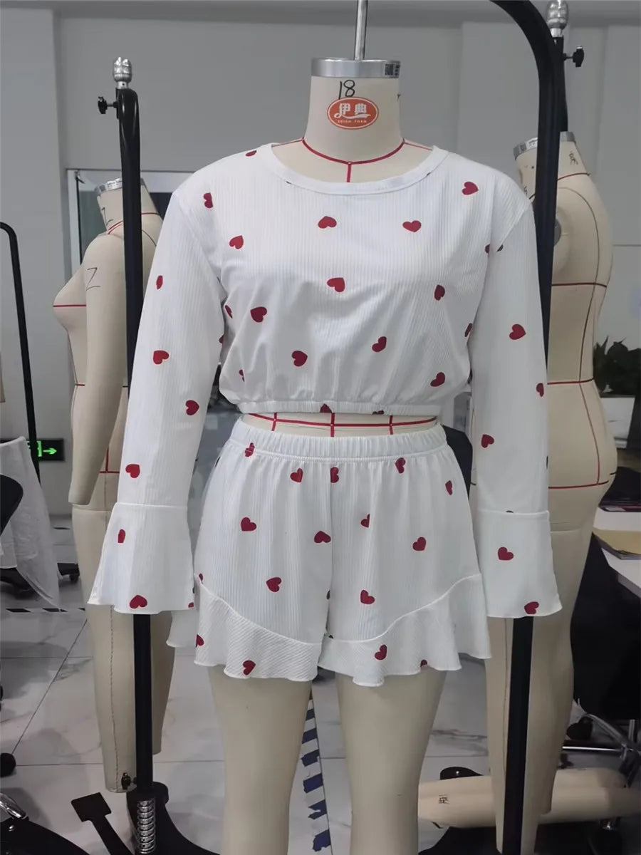 Women 2 Piece Pajamas Set Valentine's Day Heart Print Crop Long Sleeve Tops and Elastic Ruffled Shorts for Loungewear Sleepwear