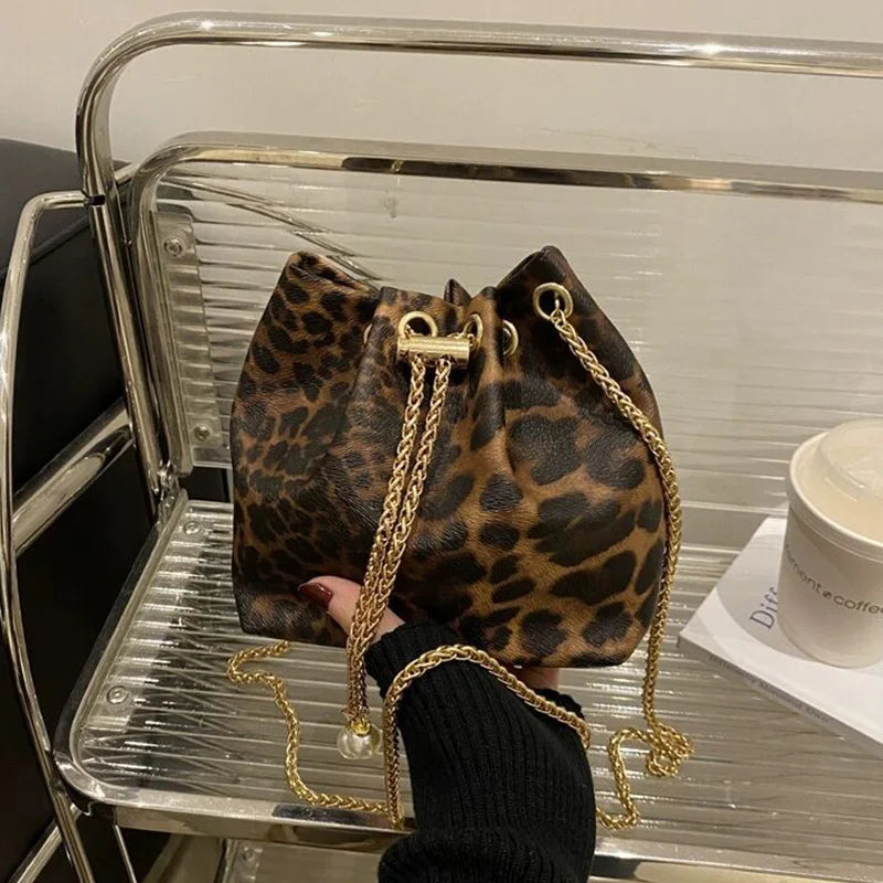 New Leopard Print Bag Fashion Cow Pattern Drawstring Bucket Bag Texture Brand Design Crossbody Bag Lady Versatile Storage Bag
