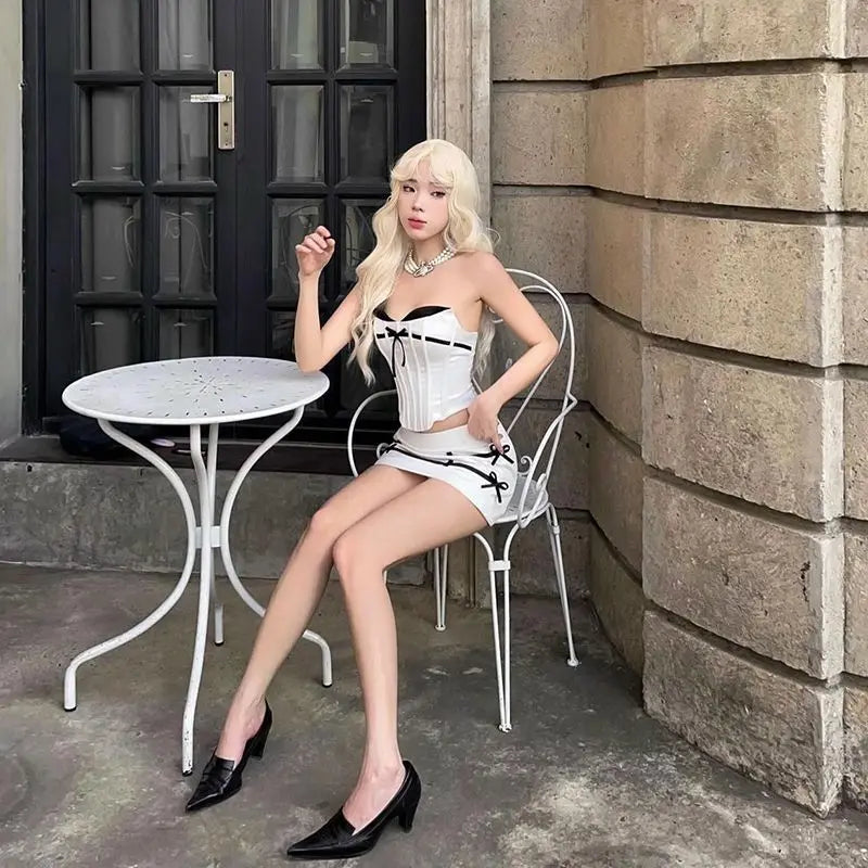 Summer Sexy and Literary High-end Black and White Contrasting Bow Strapless Vest Women with Versatile Slim Hip Short Skirt Suit