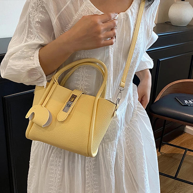 Fashion Design Women Bucket Bag Brand Trendy Basket Bag Versatile Simple Solid Color Texture Women's Bag Shoulder Crossbody Bag
