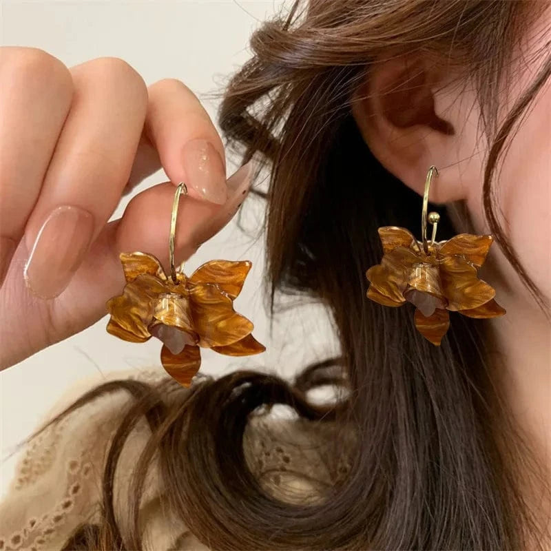 French Retro Luxury Acrylic Flower Earrings