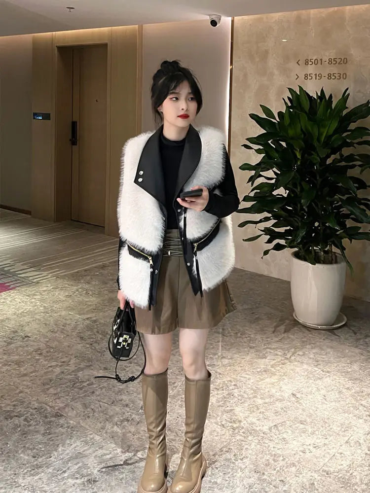 Women's Vest Short Coat Slim Fit Fashionable Young Style, Versatile for Autumn and Winter, 2024 Splicing Imitation Fur Jacket