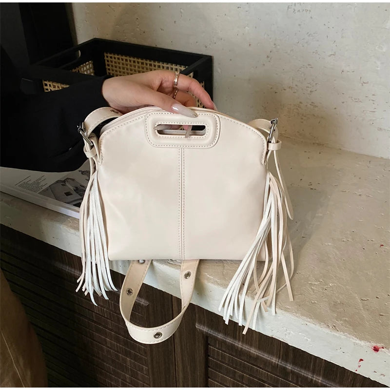 Luxury Tassel Lady Clutch With Adjust Shoulder Strap Large Capacity Shoulder Crossbody Bag Korean Fashion Versatile Dumpling Bag