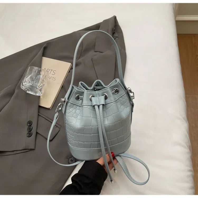 2025 New Trendy Women's Drawstring Tote Bag - Vintage Stone Texture Crossbody Satchel with Retro Minimalist Design