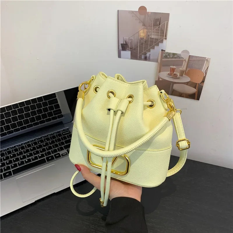 New Arrival Minimalist Tote - 2025 New Clean-Lined Pure Color Design with Spacious Compartment for Commute & Daily Essentials
