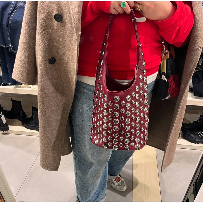 New Rivet Series Bucket Bag Motorcycle Texture Trendy Handbag Tortoise Shell Sequins Versatile Simple Fashion Soft Bag Lady Bag