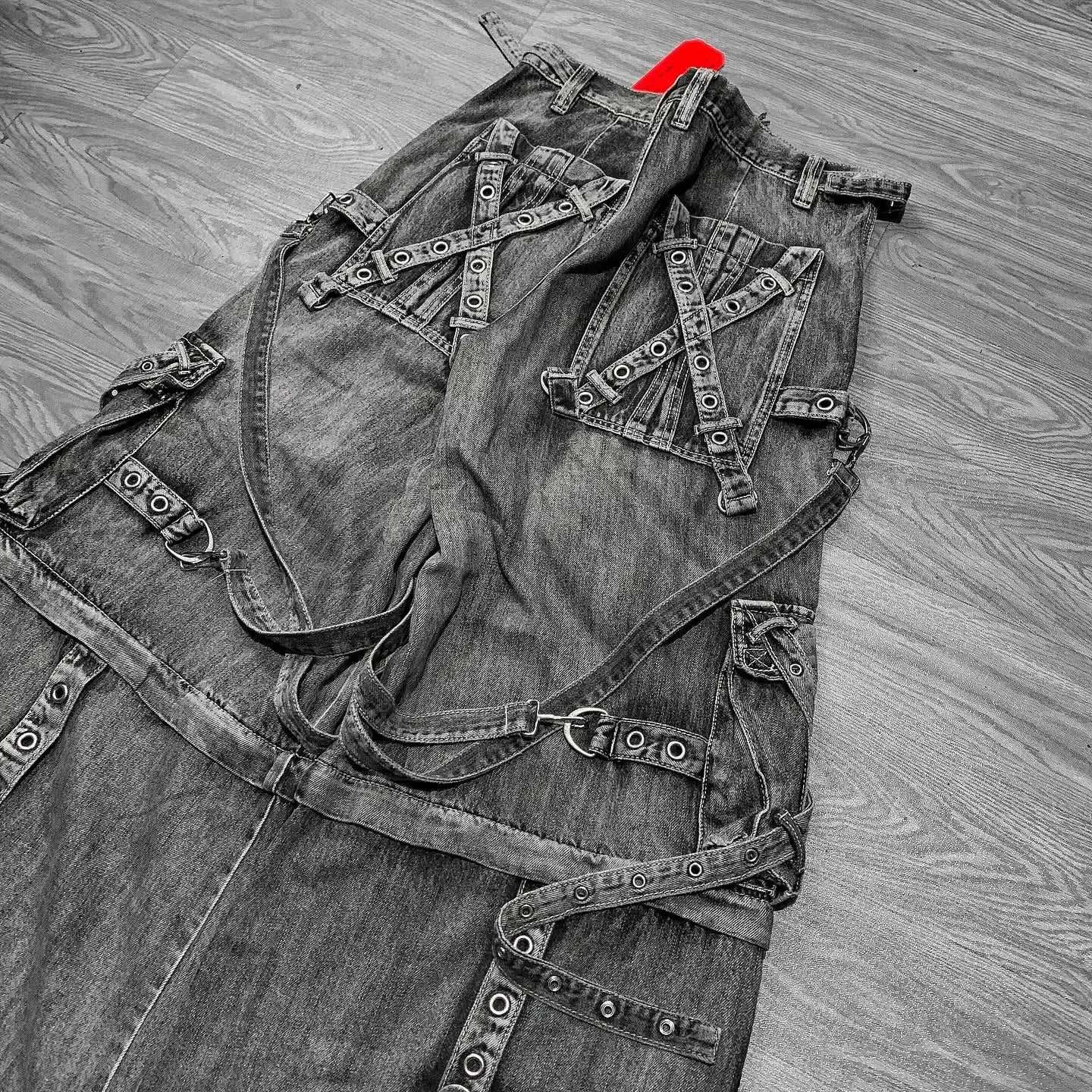 Black Y2K Hiphop Gothic Multi Pocket Zipper Jeans for Men Japanese Streetwear Trendy Cargo Pants European Urban Baggy Denim
