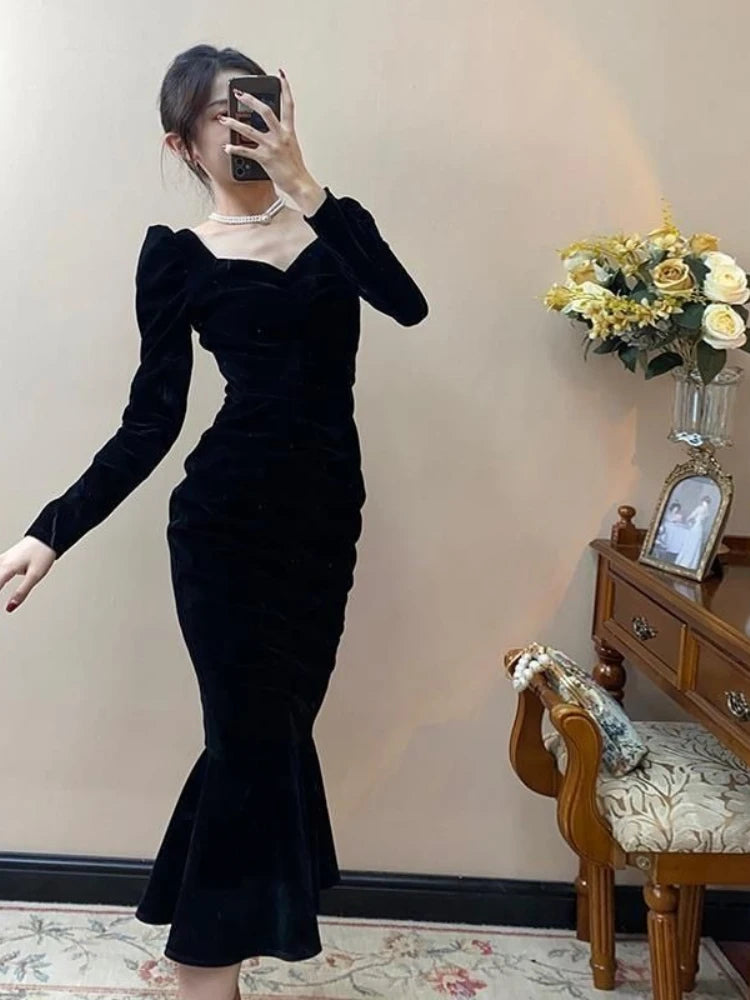 Women Velvet Long Sleeve Maxi Dress Autumn Elegant Luxury A Line Gown High Waist Chic Party Evening Dress Versatile