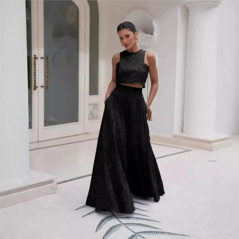 Women Hollow Out Sleeveless Embroidery Two-Piece Set 2025 O-Neck Blouse + Lace Pockets Skirt beach New Two Piece Set
