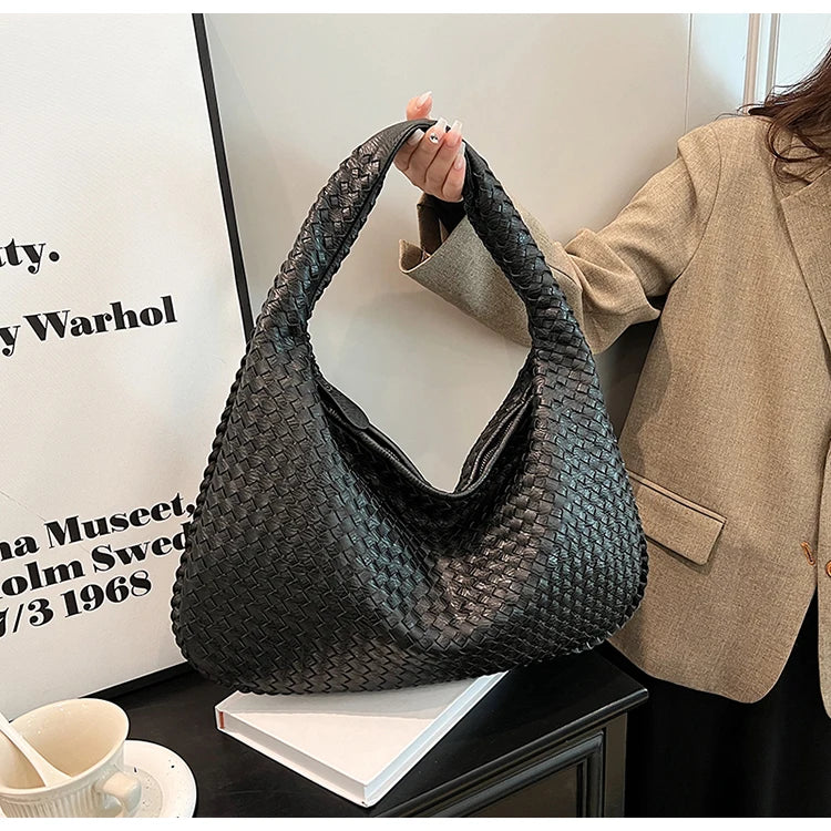Designer Brand Hand Carry Large Capacity Women's New Fashion Dumpling Bag Casual Shoulder Bags for Women Hot Selling