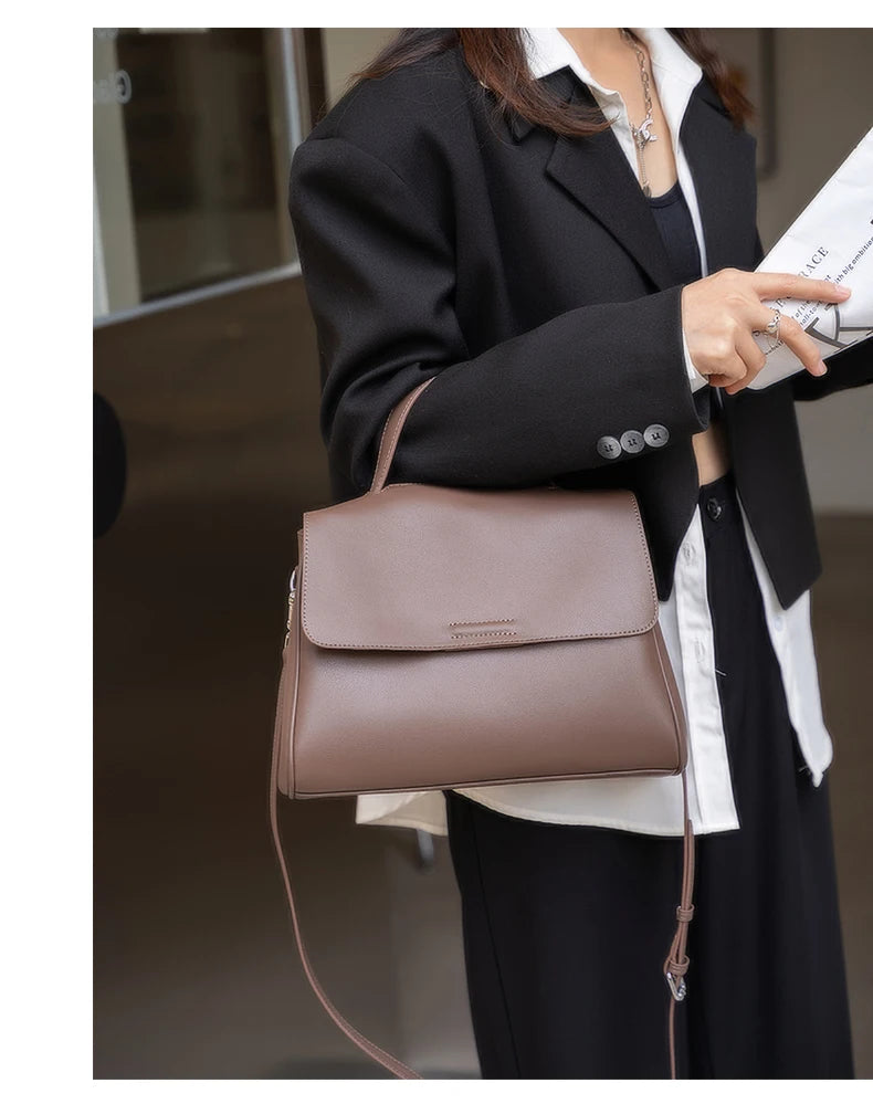 Women's Cowhide Genuine Leather Shoulder Bag Female Fashion Luxury Designer Handbags Ladies Commuting Large Capacity Bucket Bags