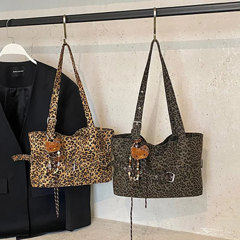 Fashion Versatile Leopard Print Tote Bag Women Large-capacity Canvas Shoulder Bag Work Commuting Relaxing Handbag With Pendant