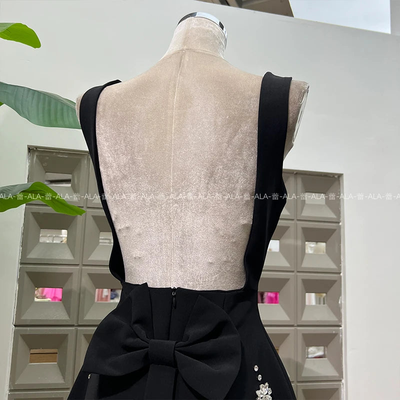 High-end Light Luxury Party Dress 2025 Summer Clothes New Heavy Industry Diamond Square Collar Waist Halter Bow Short Dress