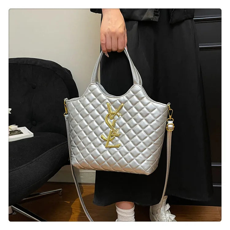 2025 Spring New Style Large Women's Bags, Letter-patterned Large-capacity Tote Bags, Underarm Bags, Fashionable and Versatile
