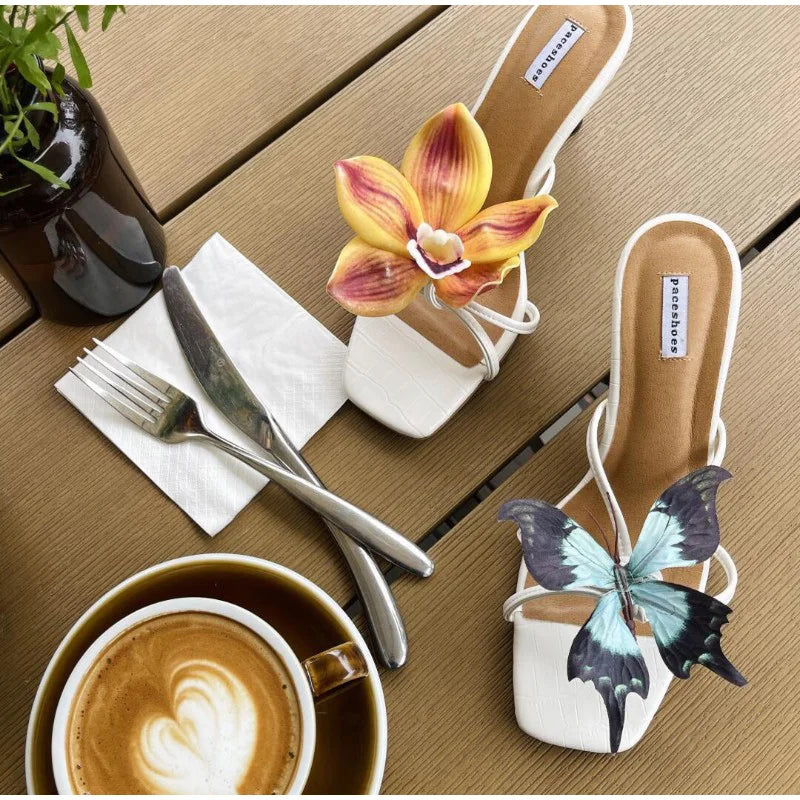 1 Pair Of Simulated Butterfly Decoration Fashion Cute Design Sweet Fresh Literary Ladies Flower Hole Shoes Sandals Accessories