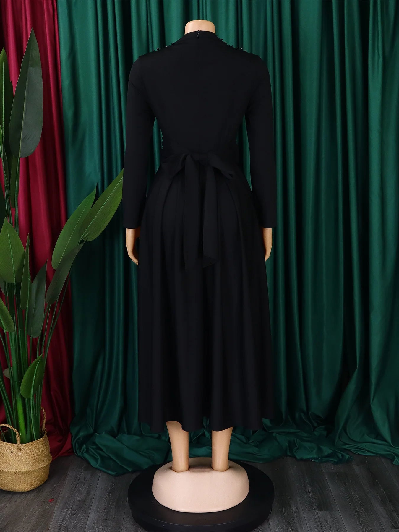 Fashionable High-collar Elegant Embroidered Large Dress Women Waist-shaping African Dress Trendy Plain Pattern Long Skirt