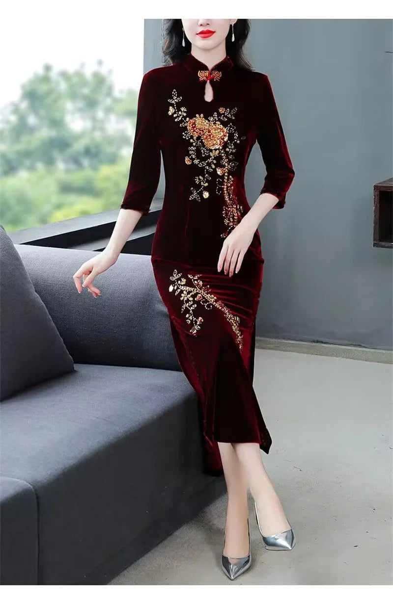 Spring Autumn Women New Embroidered Gold Velvet Cheongsam High-end Temperament Fashionable Wedding Dress Slim Bag Hip Slit Skirt