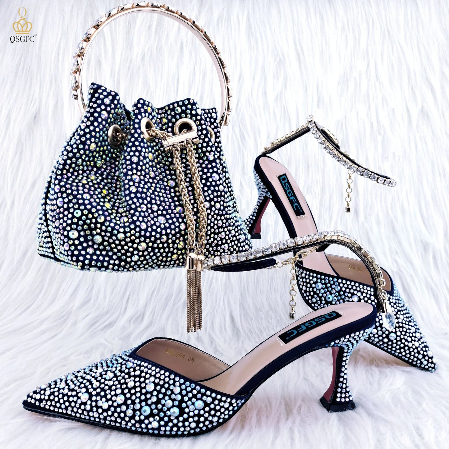 QSGFC Nigerian Popular Pointed Shoes And Bag Handle Soft Small Bag Anklet Design Mid-Heel Women's Shoes