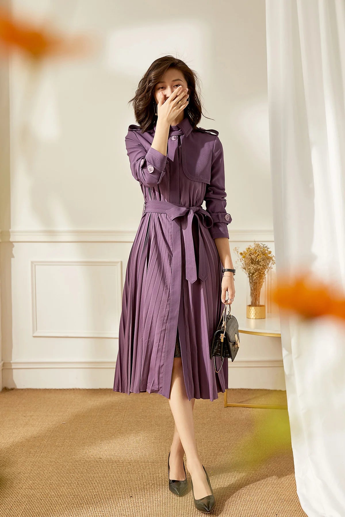 Ladies New 2023 Spring High-End Commuter Blue Trench Coat for Women Fashion Stitching Pleated Hem Loose Elegant Long Trench
